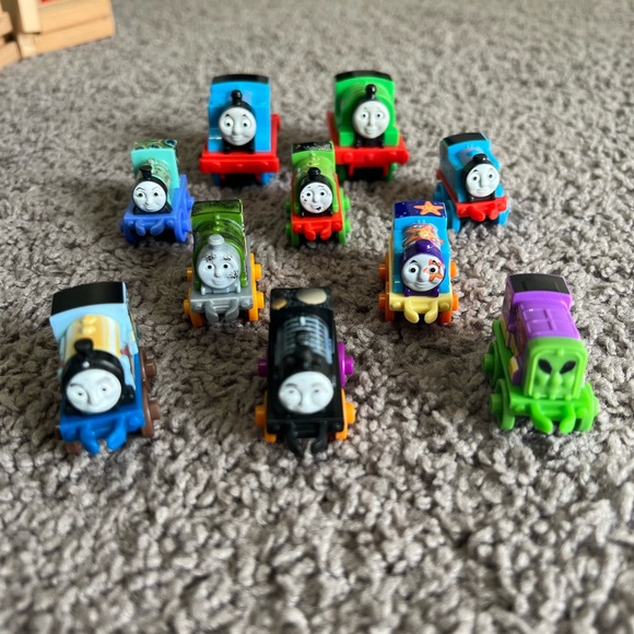 Thomas the Train Lot - Picture 5 of 11